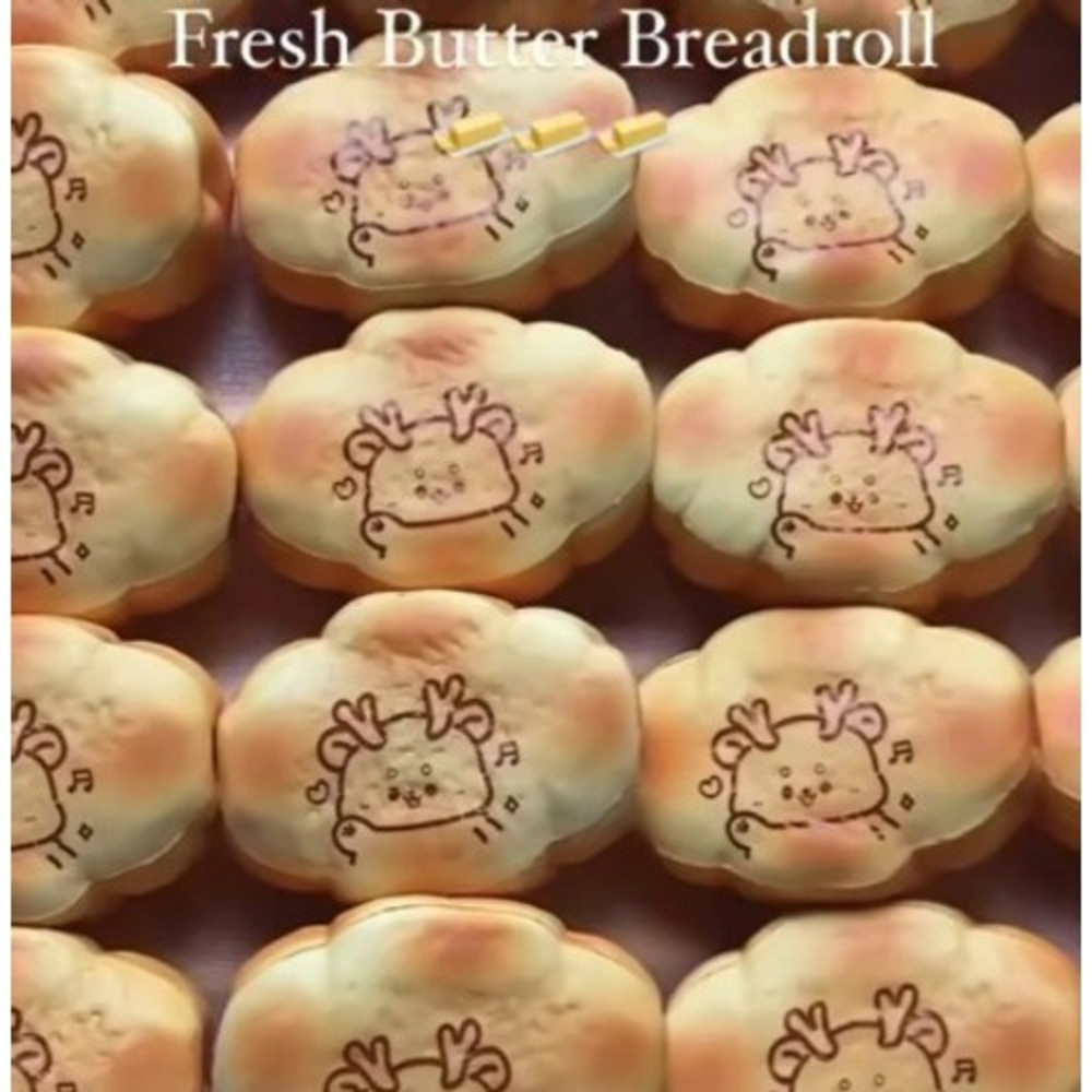 Squishy Bread Roll SET OF 3 Scented Slow Rising Rice Deer Squishies Bun Soft NEW - Picture 6 of 8